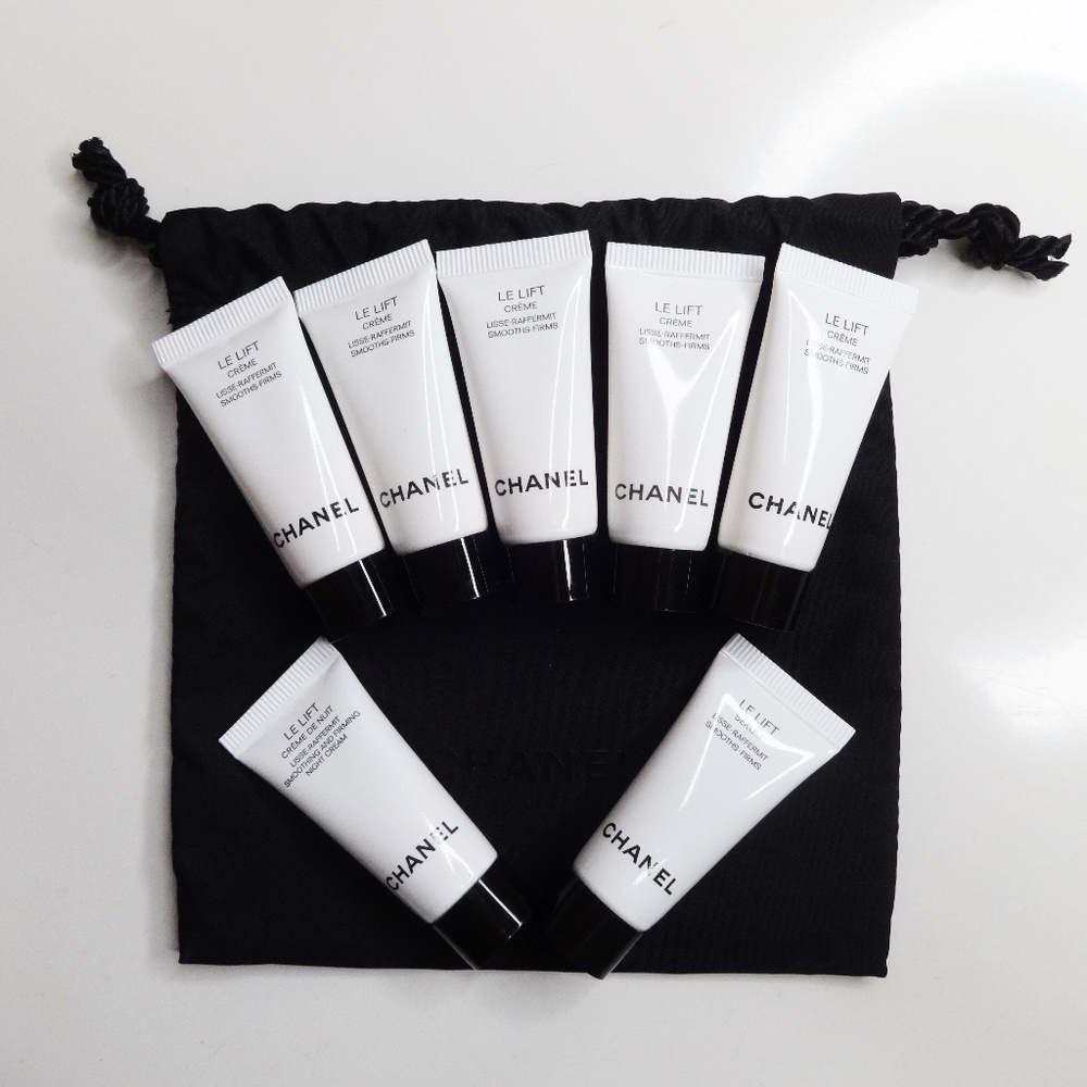 CHANEL Le Lift Skincare Bundle